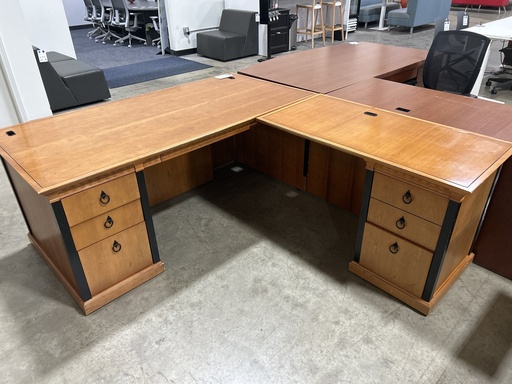 36x72 Kimball L Shape Desk - RH - Honey