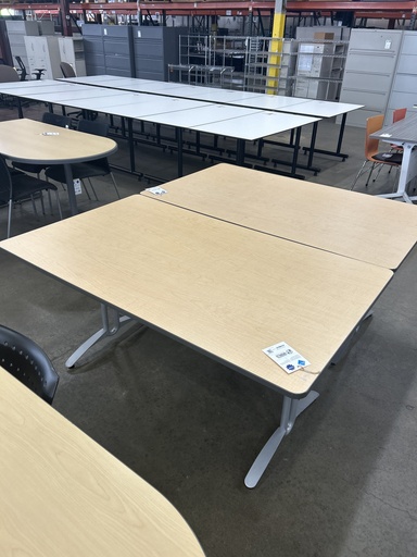 Versteel Blonde Training Table 36x60