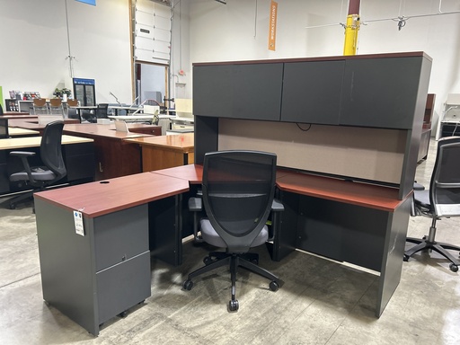 72x72 LaCasse Corner Desk - Cherry w/ hutch