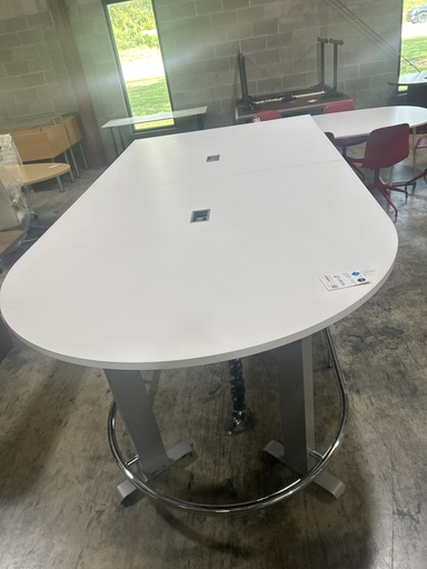 10' Steelcase Huddle Table - White w/ Power