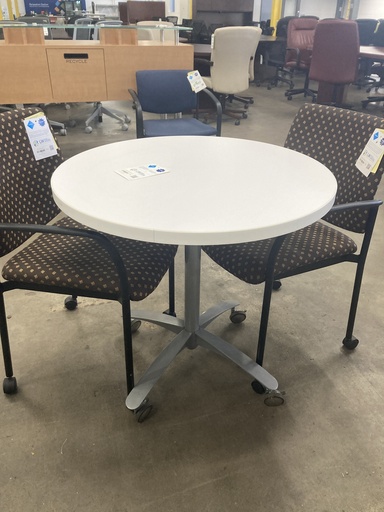 30" Breakroom Table on Wheels (White)