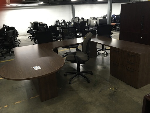 Kimball 72x102x84 RH P-Top / U Group - Walnut