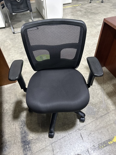 Mesh Back Fabric Seat Task Chair- Black