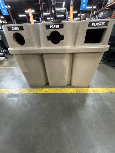 Recycle / Trash Center 