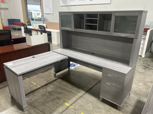 66x71 L-Shape - RH w/ Hutch - Grey Finish