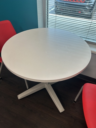 36" Breakroom Table - White