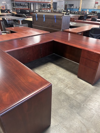 National Mahogany 36"x72" U Groups w/BBF RH  