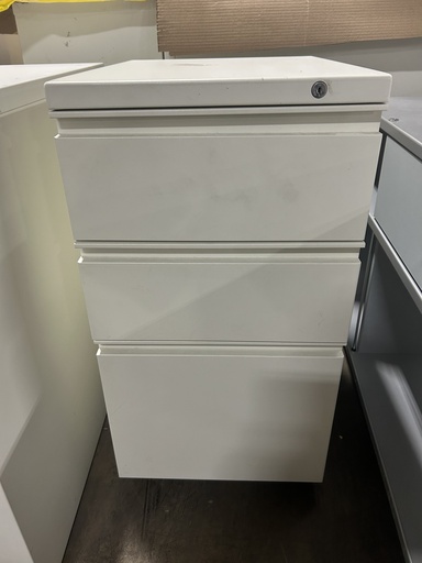 Herman Miller B/B/F Mobile Ped - White