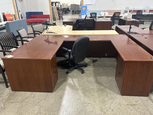 National Cherry 36"x72" U Group, RH