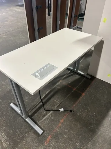 Herman Miller Renew 24"x 48" -White w/Silver Base & Power Grommet 