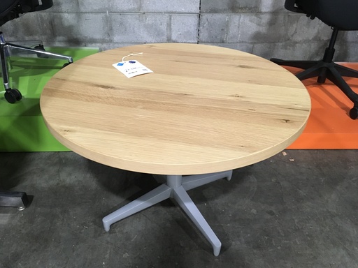 30 " Round sit on it coffee table