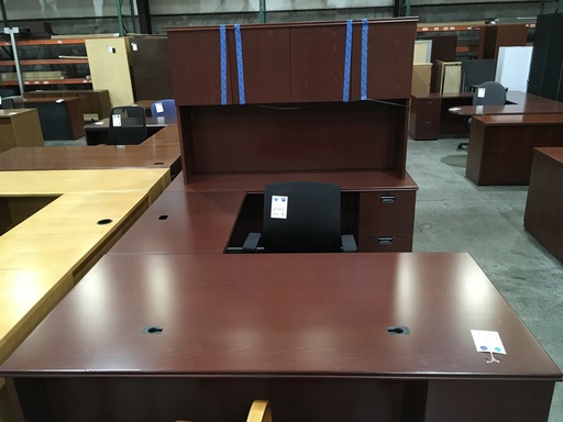 36x72 U Group w/ Hutch