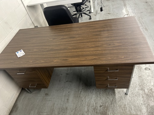 72" Desk - Traditional Walnut