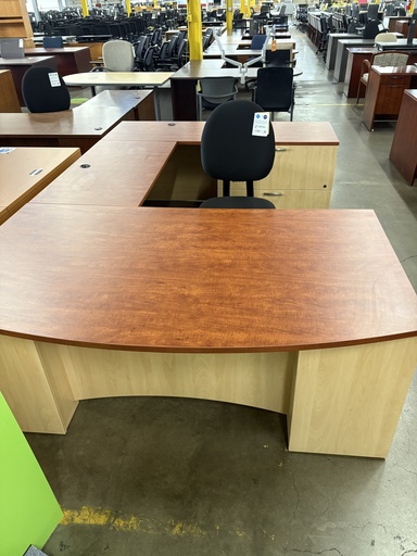 6 X 9'6" 2 Tone Bowfront U-Group (Maverick ArchWorks)