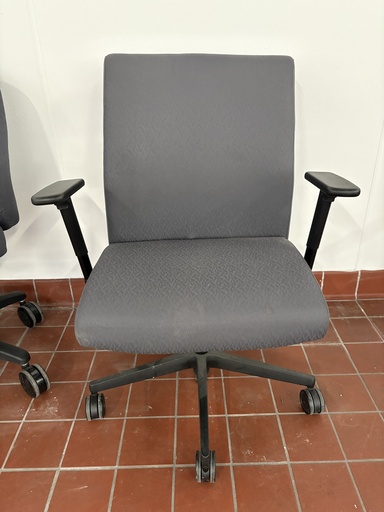 Hon Ignition "Big & Tall"  Charcoal fabric chair with arms, Black frame