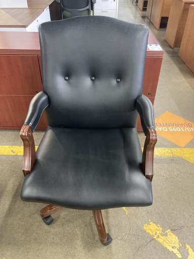 Black Leather Traditional Conference Chair