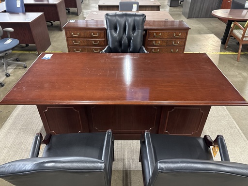 36" X 84" Traditional Desk Mahogany 