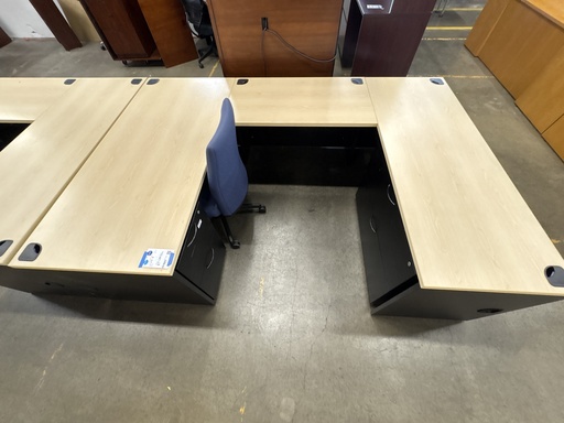 66"x 96" Haworth U-Group (RH) Blonde & Black (reversible)