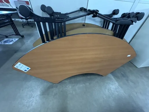 Crescent/arc Training table, 24x48, Honey Laminate top, black edge, black base