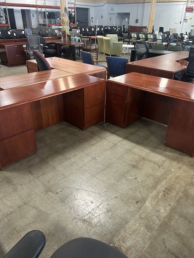30x60 Dbl Ped w/ Dbl Ped Matching Credenza - Cherry 