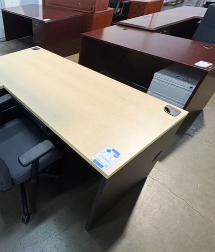 66x30 Single pedestal desk, (RH) Blonde & Black 