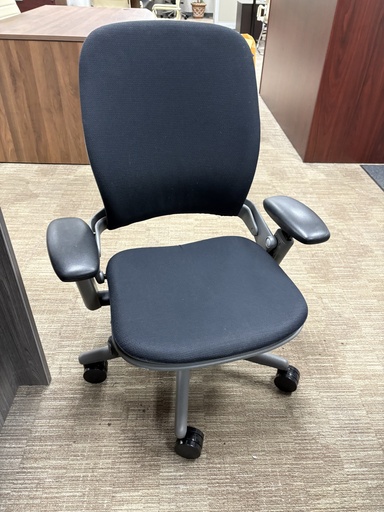 Steelcase Leap 2.0 Armless Highback Task Chair
