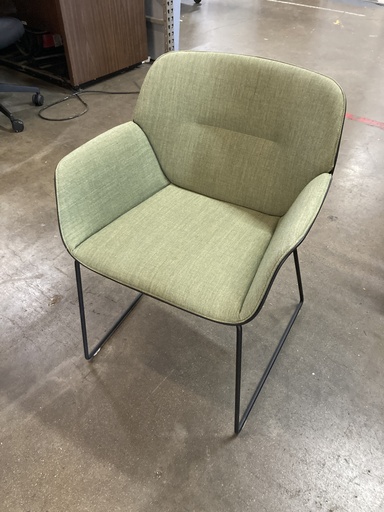 Andreu World Arm Chair, Green, Black Sled Base