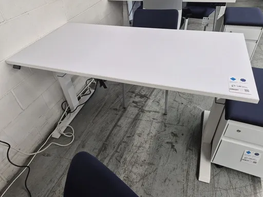 Steelcase - 29x59 White Sit Stand Desk w/ Standard Adjustment