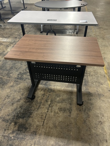 22" x 36" Mobile Work Station w/Blk Base & Privacy Panel