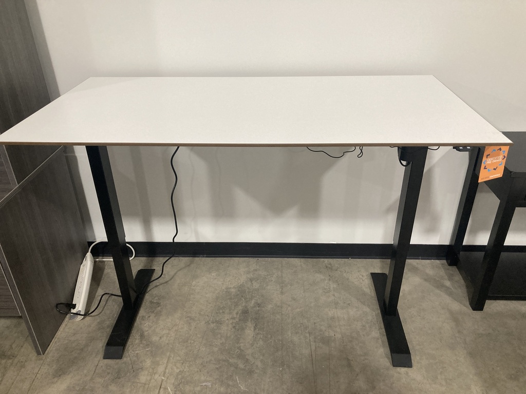 Euroline 24x66 Wh/MO Sit Stand Desk ***closeout*** cinci LW Office